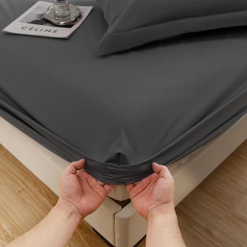 Bed cover with waterproof technology and wash-resistant.