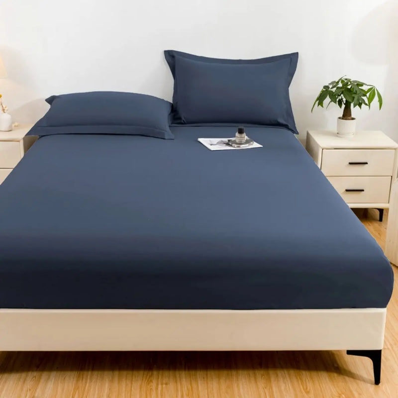 Bed cover with waterproof technology and wash-resistant.